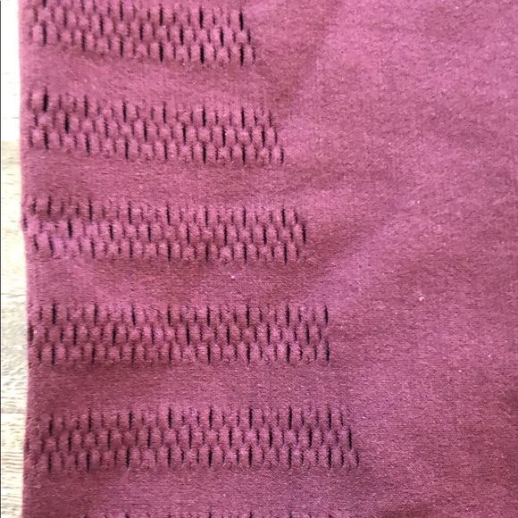 💕LULULEMON-NWOT Reveal Crop Stripes 17” (8) - Picture 8 of 10